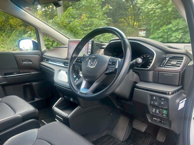 オデッセイハイブリッド e:HEVアブソルート 全国1年保証・ユーザー買取車両・メーカーナビ・地デジTV・全方位カメラ・両側パワースライド・ハーフレザー・ETC2.0・レーダークルーズ・レーン逸脱センサー・LEDヘッドライト・17インチアルミ(41枚目)