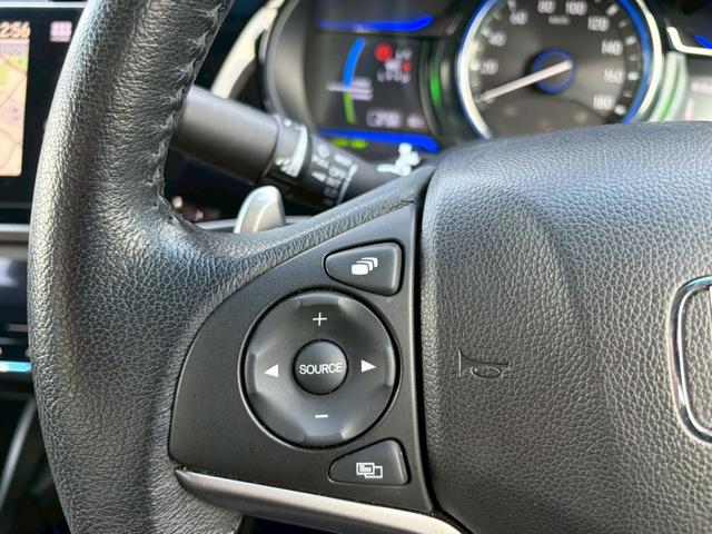 グレイス ハイブリッドEX 全国1年保証・ワンオーナー車・純正ナビ・レザーシート・地デジTV・バックカメラ・ETC・パドルシフト・スペアキー・HDMI・Bluetoothオーディオ・フォグランプ・サイドバイザー・シガーソケット(19枚目)