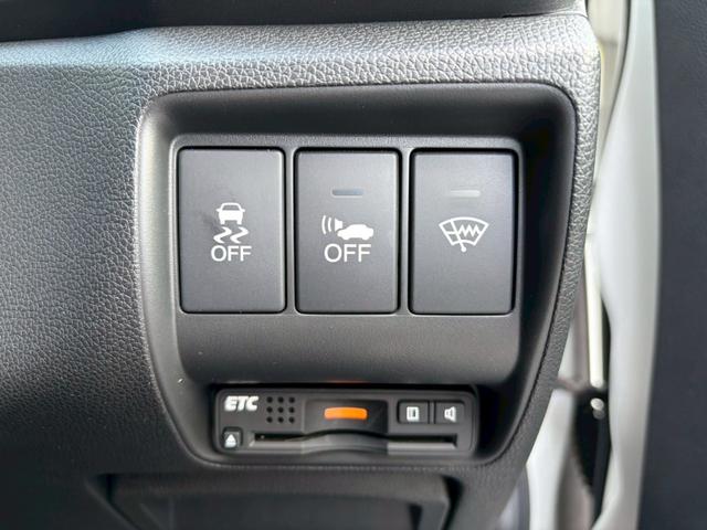 グレイス ハイブリッドEX 全国1年保証・ワンオーナー車・純正ナビ・レザーシート・地デジTV・バックカメラ・ETC・パドルシフト・スペアキー・HDMI・Bluetoothオーディオ・フォグランプ・サイドバイザー・シガーソケット(24枚目)