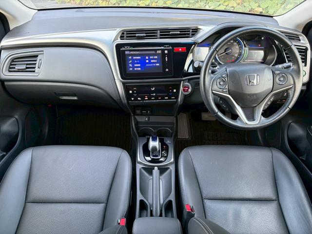 グレイス ハイブリッドEX 全国1年保証・ワンオーナー車・純正ナビ・レザーシート・地デジTV・バックカメラ・ETC・パドルシフト・スペアキー・HDMI・Bluetoothオーディオ・フォグランプ・サイドバイザー・シガーソケット(26枚目)