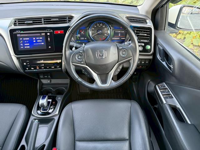 グレイス ハイブリッドEX 全国1年保証・ワンオーナー車・純正ナビ・レザーシート・地デジTV・バックカメラ・ETC・パドルシフト・スペアキー・HDMI・Bluetoothオーディオ・フォグランプ・サイドバイザー・シガーソケット(27枚目)