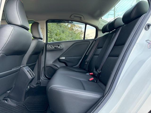 グレイス ハイブリッドEX 全国1年保証・ワンオーナー車・純正ナビ・レザーシート・地デジTV・バックカメラ・ETC・パドルシフト・スペアキー・HDMI・Bluetoothオーディオ・フォグランプ・サイドバイザー・シガーソケット(38枚目)