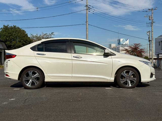 グレイス ハイブリッドEX 全国1年保証・ワンオーナー車・純正ナビ・レザーシート・地デジTV・バックカメラ・ETC・パドルシフト・スペアキー・HDMI・Bluetoothオーディオ・フォグランプ・サイドバイザー・シガーソケット(59枚目)