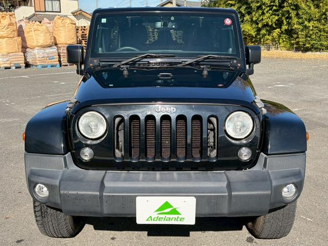 ジープ・ラングラーアンリミテッド サハラ　ユーザー買取車両・カロッツェリアナビ・地デジＴＶ・バックカメラ・Ｂｌｕｅｔｏｏｔｈオーディオ・サイドカメラ・キーレス・純正１６インチアルミ・背面タイヤ・フォグランプ（49枚目）