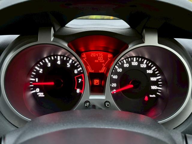 ジューク 15RX タイプV 全国1年保証・ユーザー買取車両・純正ナビ・地デジTV・CD・インテリジェントキー・プッシュスタート・フォグランプ・オートエアコン・サイドバイザー・電動格納ミラー(16枚目)