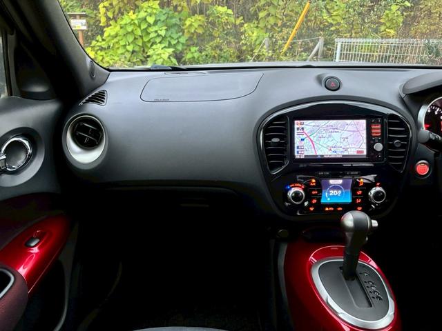 ジューク 15RX タイプV 全国1年保証・ユーザー買取車両・純正ナビ・地デジTV・CD・インテリジェントキー・プッシュスタート・フォグランプ・オートエアコン・サイドバイザー・電動格納ミラー(22枚目)