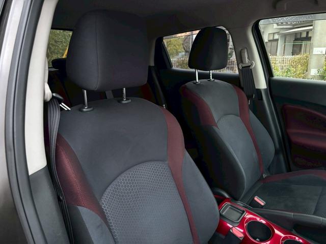 ジューク 15RX タイプV 全国1年保証・ユーザー買取車両・純正ナビ・地デジTV・CD・インテリジェントキー・プッシュスタート・フォグランプ・オートエアコン・サイドバイザー・電動格納ミラー(24枚目)