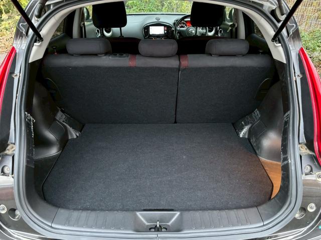 ジューク 15RX タイプV 全国1年保証・ユーザー買取車両・純正ナビ・地デジTV・CD・インテリジェントキー・プッシュスタート・フォグランプ・オートエアコン・サイドバイザー・電動格納ミラー(28枚目)