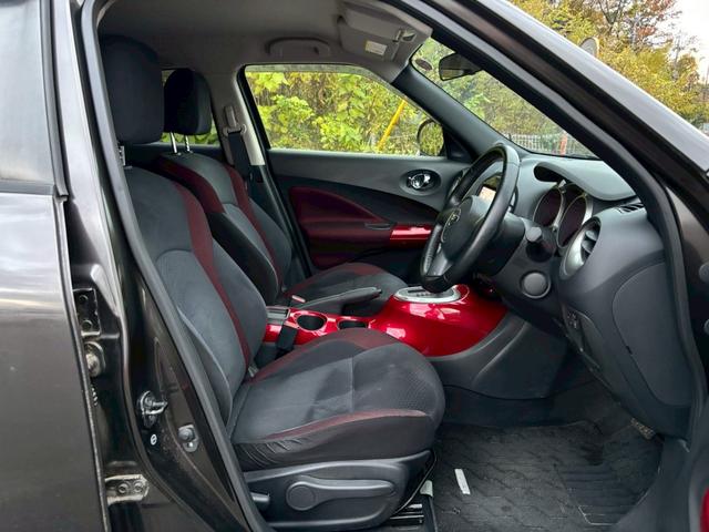 ジューク 15RX タイプV 全国1年保証・ユーザー買取車両・純正ナビ・地デジTV・CD・インテリジェントキー・プッシュスタート・フォグランプ・オートエアコン・サイドバイザー・電動格納ミラー(30枚目)