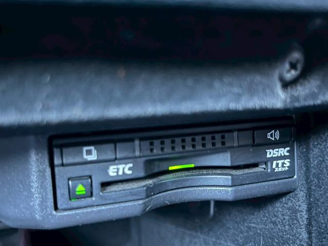 ＩＳ ＩＳ３００ｈ　全国１年保証・ＢＢＳホイール・純正ナビ・バックカメラ・地デジＴＶ・ドライブレコーダー・Ｂｌｕｅｔｏｏｔｈ・ハーフレザーシート・ＥＴＣ・クルーズコントロール・ＬＥＤヘッドライト・フロントスポイラー（24枚目）