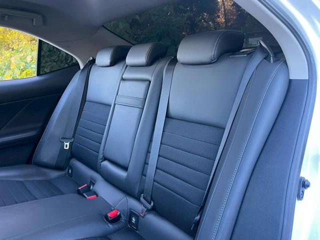 ＩＳ ＩＳ３００ｈ　全国１年保証・ＢＢＳホイール・純正ナビ・バックカメラ・地デジＴＶ・ドライブレコーダー・Ｂｌｕｅｔｏｏｔｈ・ハーフレザーシート・ＥＴＣ・クルーズコントロール・ＬＥＤヘッドライト・フロントスポイラー（45枚目）