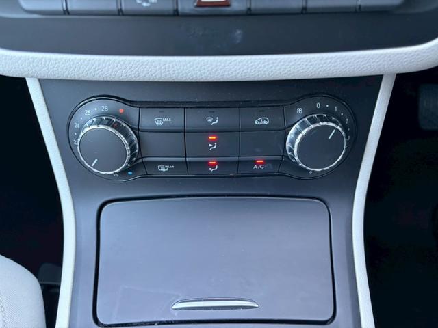 Ｂクラス Ｂ１８０　ブルーエフィシェンシー　純正ナビ・地デジＴＶ・ＥＴＣ・バックカメラ・Ｂｌｕｅｔｏｏｔｈオーディオ・パドルシフト・純正１８インチＡＷ・ユーザー買取車・スペアキー・オートライト・電動格納ミラー・ステアリングスイッチ（15枚目）