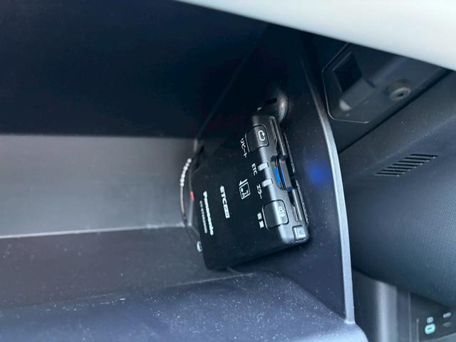 ＡＴＴＯ　３ ベースグレード　ワンオーナー車・サンルーフ・レザーシート・ＥＴＣ・３６０°カメラ・ＬＥＤヘッドライト・ルーフレール・純正１８インチＡＷ・パワーバックドア・クリアランスソナー・パワーシート・ブラインドスポットモニター・（16枚目）