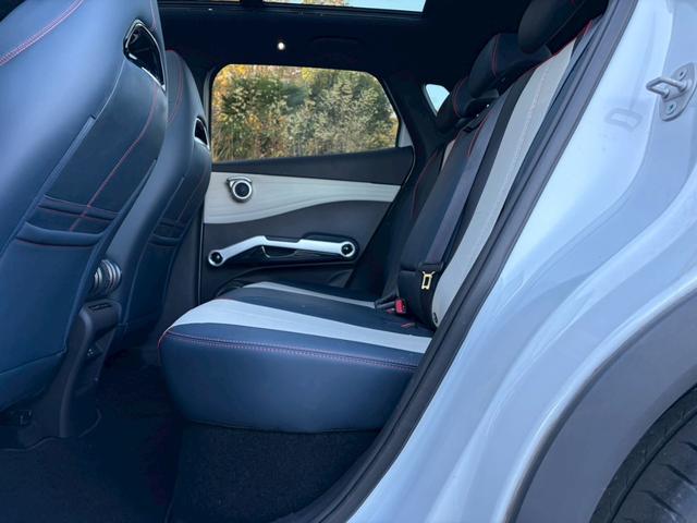 ＡＴＴＯ　３ ベースグレード　ワンオーナー車・サンルーフ・レザーシート・ＥＴＣ・３６０°カメラ・ＬＥＤヘッドライト・ルーフレール・純正１８インチＡＷ・パワーバックドア・クリアランスソナー・パワーシート・ブラインドスポットモニター・（32枚目）