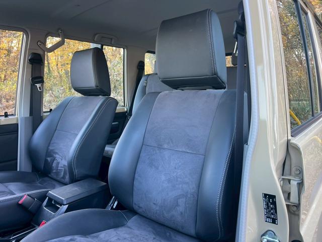 ランドクルーザー70 AX 全国1年保証・デフロック・純正ナビ・地デジTV・バックカメラ・ドライブレコーダー・ハーフレザーシート・LEDヘッドライト・ETC・クルーズコントロール・純正アルミホイール・USB端子・ユーザー買取車(37枚目)