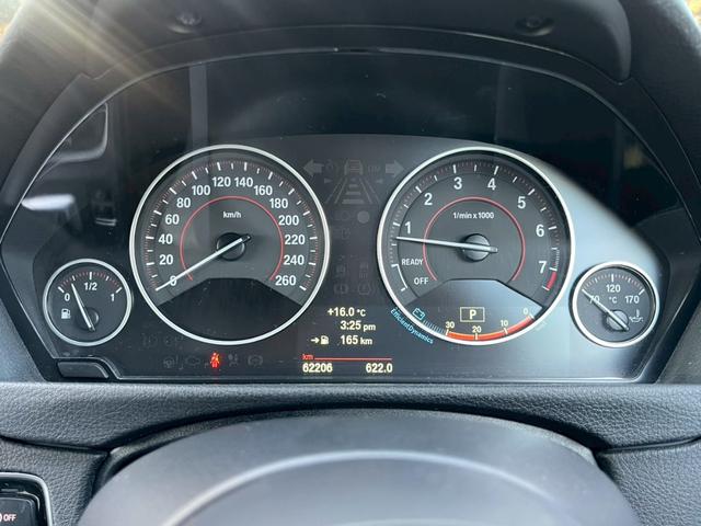 3シリーズ 320iツーリング Mスポーツ 純正ナビ・バックカメラ・Bluetooth・ETC・パワーバックドア・パワーシート・アイドリングストップ・純正アルミホイール・スマートキー・ウインカーミラー・フォグランプ・ステアリングリモコン(27枚目)