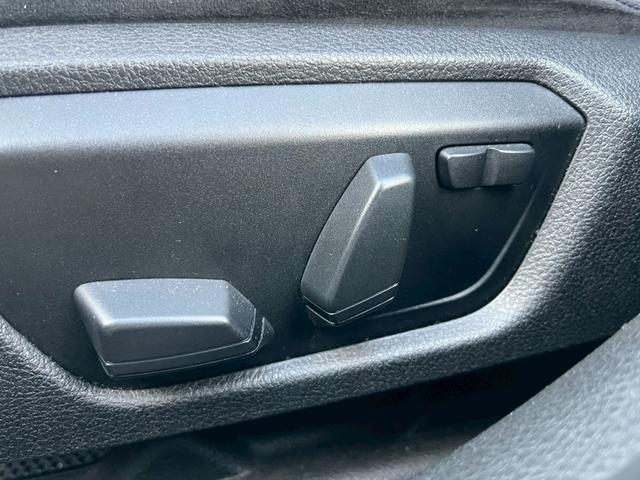 3シリーズ 320iツーリング Mスポーツ 純正ナビ・バックカメラ・Bluetooth・ETC・パワーバックドア・パワーシート・アイドリングストップ・純正アルミホイール・スマートキー・ウインカーミラー・フォグランプ・ステアリングリモコン(33枚目)