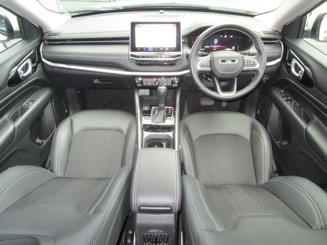 ジープ・コマンダー ロンジチュード 1オーナー ナビ地デジバックカメラ ハーフレザーシート スマートキー LEDヘッドライト 純正アルミ 前後ドライブレコーダー(3枚目)