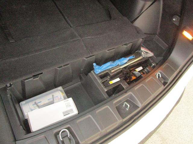 ジープ・コマンダー ロンジチュード 1オーナー ナビ地デジバックカメラ ハーフレザーシート スマートキー LEDヘッドライト 純正アルミ 前後ドライブレコーダー(45枚目)