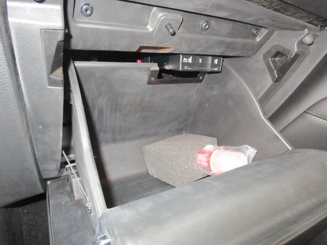 ジープ・コマンダー ロンジチュード 1オーナー ナビ地デジバックカメラ ハーフレザーシート スマートキー LEDヘッドライト 純正アルミ 前後ドライブレコーダー(47枚目)