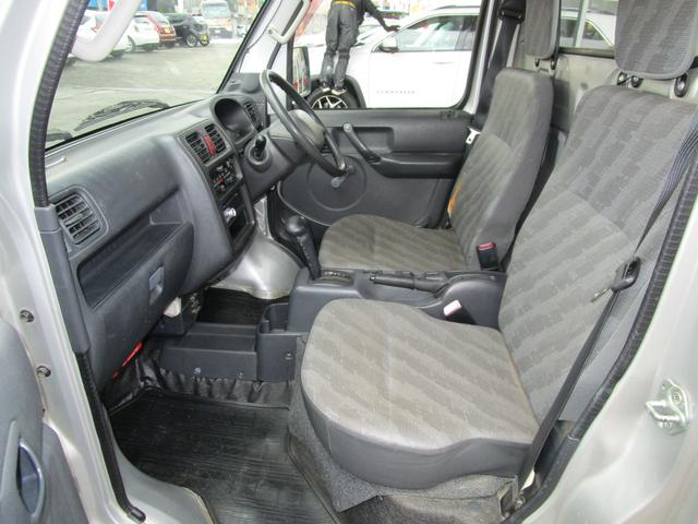 キャリイトラック KC 4WD エアコン パワステ CDオーディオ ETC 荷台ライト(4枚目)