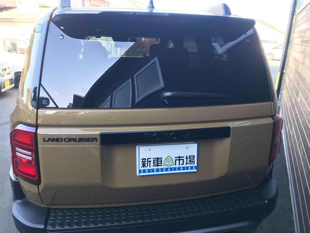 ランドクルーザー２５０ ＶＸファーストエディション　４ＷＤ　１２．３インチディスプレイオーディオ　ＭＯＤＥＬＬＩＳＴＡフロントバンパーガード　フロントアンダーカバー　リヤバンパーガーニッシュ　パノラミックビューモニター　デジタルインナーミラー　７人乗り（15枚目）