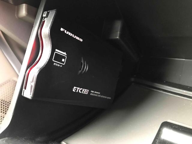 ＮＶ１００クリッパーバン ＤＸ　ＧＬパッケージ　ＥＴＣ２．０　社外ドライブレコーダー　純正ナビ　フルセグＴＶ　Ｂｌｕｅｔｏｏｔｈ　社外アルミホイール　キーレス　４ＡＴ　エアコン　運転席＆助手席パワーウィンドウ　運転席エアバッグ　助手席エアバッグ（11枚目）