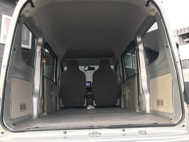 ＮＶ１００クリッパーバン ＤＸ　ＧＬパッケージ　ＥＴＣ２．０　社外ドライブレコーダー　純正ナビ　フルセグＴＶ　Ｂｌｕｅｔｏｏｔｈ　社外アルミホイール　キーレス　４ＡＴ　エアコン　運転席＆助手席パワーウィンドウ　運転席エアバッグ　助手席エアバッグ（22枚目）
