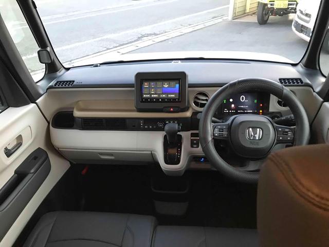 N-BOX ベースグレード 前後ドライブレコーダー ETC ナビ バックカメラ 両側スライド・片側電動 TV オートクルーズコントロール レーンアシスト 衝突被害軽減システム LEDヘッドランプ 革調シートカバー(29枚目)