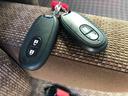 X ナビゲーション スマートキー 電動格納式ドアミラー ベンチシート CVT 盗難防止システム ABS 衝突安全ボディ オートエアコン パワーステアリング パワーウィンドウ プッシュ式スタートボタン(10枚目)