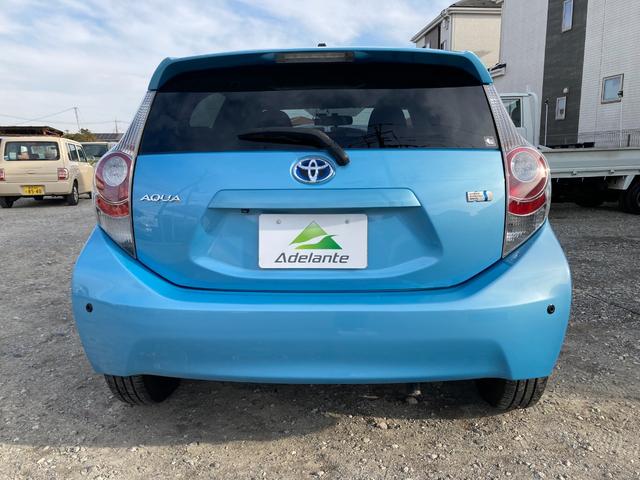 アクア Ｓ　純正ナビ　バックカメラ　ＥＴＣ　ドラレコ　オートエアコン　オートライト　フルセグ　Ｂｌｕｅｔｏｏｔｈ接続　ＣＤ／ＤＶＤ再生　スマートキー　　電動格納ミラー　１年保証付（7枚目）