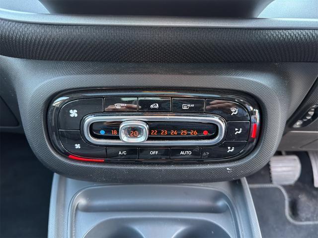 スマートフォーフォー プライム 衝突軽減装置 ガラスルーフ シートヒーター Bluetooth ETCオートエアコン クリアランスソナー(9枚目)