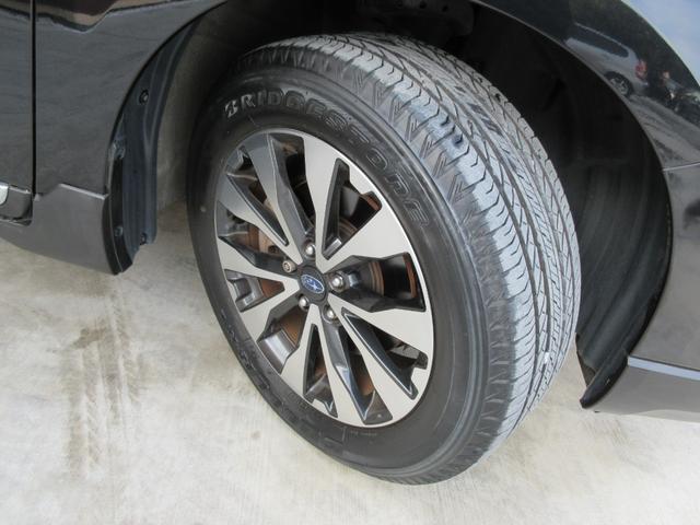 レガシィアウトバック リミテッド　／黒革暖パワーシート／全席ヒーター／追従クルコン／アイサイトＶｅｒ３／Ｐリアゲート／ＬＥＤオートライト／フォグ／フルフラット／トノカバー／ドラレコ／ＥＴＣ／ＢＳＭ／ＸＭＯＤＥ／ＵＳＢ充電／ＢＴ接続／（17枚目）