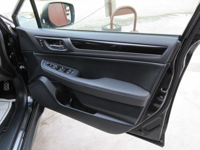 レガシィアウトバック リミテッド　／黒革暖パワーシート／全席ヒーター／追従クルコン／アイサイトＶｅｒ３／Ｐリアゲート／ＬＥＤオートライト／フォグ／フルフラット／トノカバー／ドラレコ／ＥＴＣ／ＢＳＭ／ＸＭＯＤＥ／ＵＳＢ充電／ＢＴ接続／（21枚目）