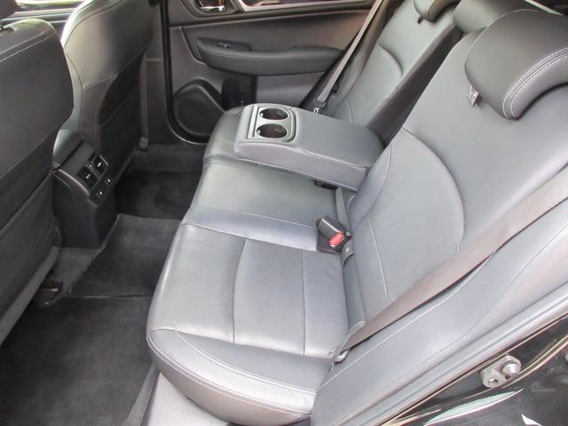 レガシィアウトバック リミテッド　／黒革暖パワーシート／全席ヒーター／追従クルコン／アイサイトＶｅｒ３／Ｐリアゲート／ＬＥＤオートライト／フォグ／フルフラット／トノカバー／ドラレコ／ＥＴＣ／ＢＳＭ／ＸＭＯＤＥ／ＵＳＢ充電／ＢＴ接続／（56枚目）