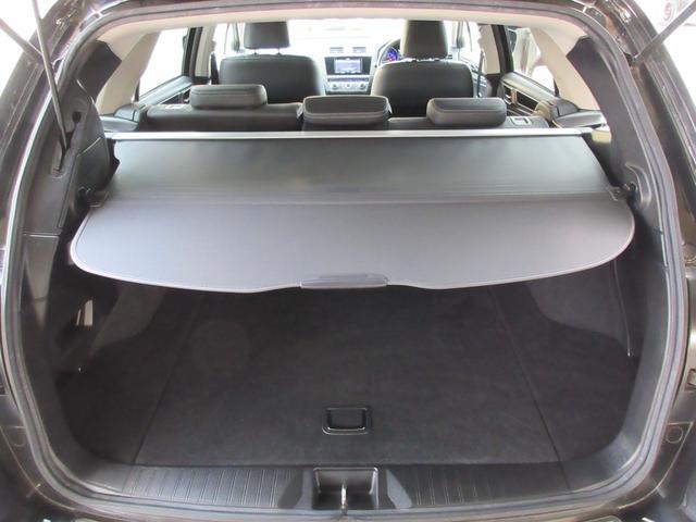 レガシィアウトバック リミテッド　／黒革暖パワーシート／全席ヒーター／追従クルコン／アイサイトＶｅｒ３／Ｐリアゲート／ＬＥＤオートライト／フォグ／フルフラット／トノカバー／ドラレコ／ＥＴＣ／ＢＳＭ／ＸＭＯＤＥ／ＵＳＢ充電／ＢＴ接続／（59枚目）