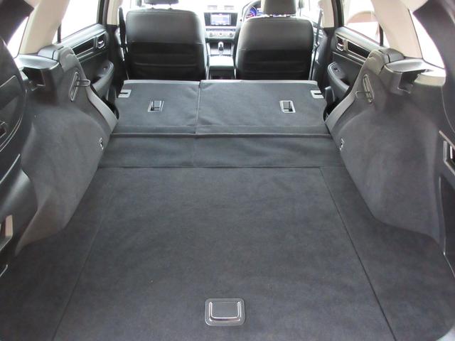 レガシィアウトバック リミテッド　／黒革暖パワーシート／全席ヒーター／追従クルコン／アイサイトＶｅｒ３／Ｐリアゲート／ＬＥＤオートライト／フォグ／フルフラット／トノカバー／ドラレコ／ＥＴＣ／ＢＳＭ／ＸＭＯＤＥ／ＵＳＢ充電／ＢＴ接続／（66枚目）