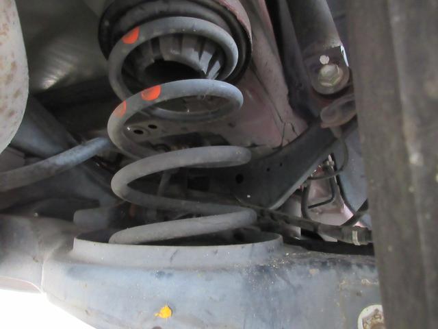 ティアナ ＸＶ　／全方位カメラ／冷暖黒革Ｐシート／オットマン／衝突軽減／車線逸脱／後方検知／クルコン／純正ＳＤナビ／ＤＶＤ再／ＢＴ接続／フルセグＴＶ／ＥＴＣ／インテリキー×２／純１７ＡＷ／ＨＩＤオートライト／（15枚目）