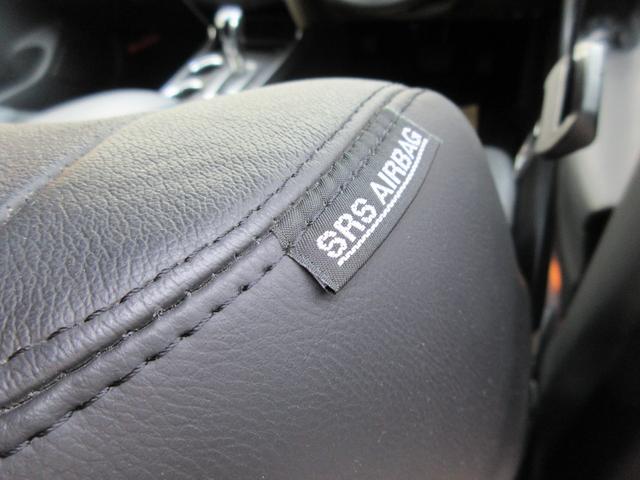 ティアナ ＸＶ　／全方位カメラ／冷暖黒革Ｐシート／オットマン／衝突軽減／車線逸脱／後方検知／クルコン／純正ＳＤナビ／ＤＶＤ再／ＢＴ接続／フルセグＴＶ／ＥＴＣ／インテリキー×２／純１７ＡＷ／ＨＩＤオートライト／（22枚目）