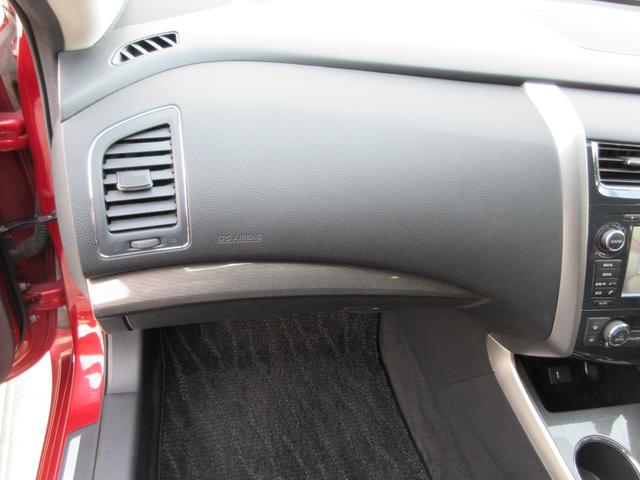 ティアナ ＸＶ　／全方位カメラ／冷暖黒革Ｐシート／オットマン／衝突軽減／車線逸脱／後方検知／クルコン／純正ＳＤナビ／ＤＶＤ再／ＢＴ接続／フルセグＴＶ／ＥＴＣ／インテリキー×２／純１７ＡＷ／ＨＩＤオートライト／（44枚目）