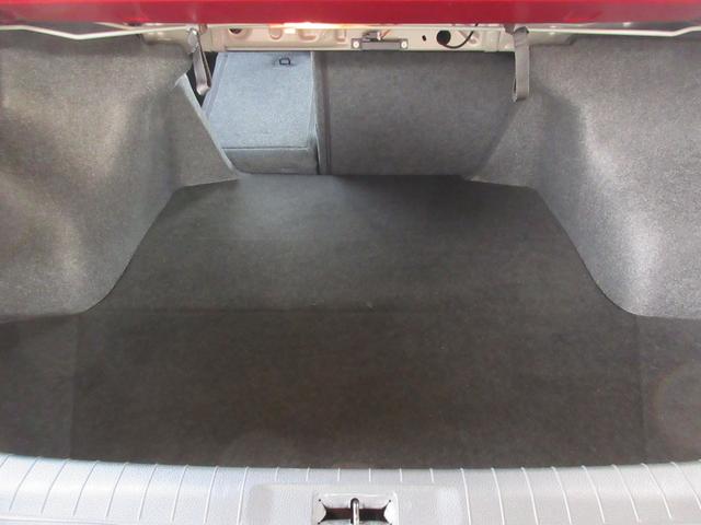 ティアナ ＸＶ　／全方位カメラ／冷暖黒革Ｐシート／オットマン／衝突軽減／車線逸脱／後方検知／クルコン／純正ＳＤナビ／ＤＶＤ再／ＢＴ接続／フルセグＴＶ／ＥＴＣ／インテリキー×２／純１７ＡＷ／ＨＩＤオートライト／（56枚目）