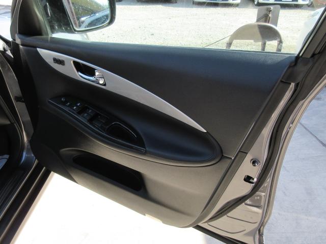 スカイラインクロスオーバー 370GT タイプP /全周囲カメラ/7AT/BOSEサウンド/HDDナビ/BT接続/フルセグTV/DVD再/CD録/USB接/ETC/HIDオートライト/フォグ/純18AW/黒革暖Pシート/前後ドラレコ/インテリ×2(22枚目)