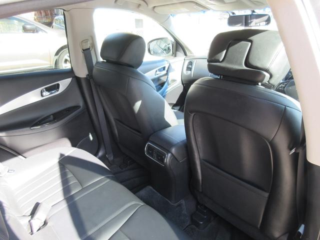 スカイラインクロスオーバー 370GT タイプP /全周囲カメラ/7AT/BOSEサウンド/HDDナビ/BT接続/フルセグTV/DVD再/CD録/USB接/ETC/HIDオートライト/フォグ/純18AW/黒革暖Pシート/前後ドラレコ/インテリ×2(51枚目)