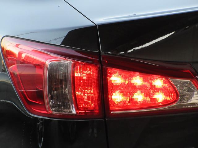 ＩＳ ＩＳ３５０　／サンルーフ／Ｖ６／３５００ｃｃ／冷暖黒革パワーシート／ＨＩＤオートライト／ＬＥＤフォグ／ＨＤＤナビ／後カメ／ＤＶＤ再／ＣＤ録／フルセグ／ＢＴ接続接続／クルコン／ＥＴＣ／スマキ／電動テレスコ／記録簿／（13枚目）