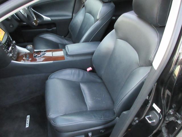 ＩＳ ＩＳ３５０　／サンルーフ／Ｖ６／３５００ｃｃ／冷暖黒革パワーシート／ＨＩＤオートライト／ＬＥＤフォグ／ＨＤＤナビ／後カメ／ＤＶＤ再／ＣＤ録／フルセグ／ＢＴ接続接続／クルコン／ＥＴＣ／スマキ／電動テレスコ／記録簿／（50枚目）