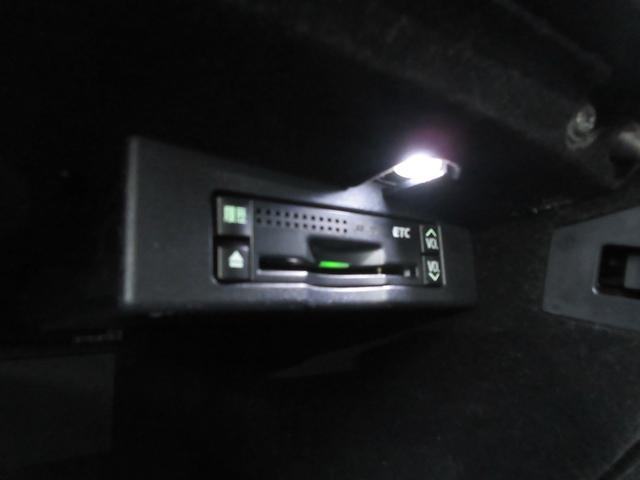 ＩＳ ＩＳ３５０　／サンルーフ／Ｖ６／３５００ｃｃ／冷暖黒革パワーシート／ＨＩＤオートライト／ＬＥＤフォグ／ＨＤＤナビ／後カメ／ＤＶＤ再／ＣＤ録／フルセグ／ＢＴ接続接続／クルコン／ＥＴＣ／スマキ／電動テレスコ／記録簿／（52枚目）