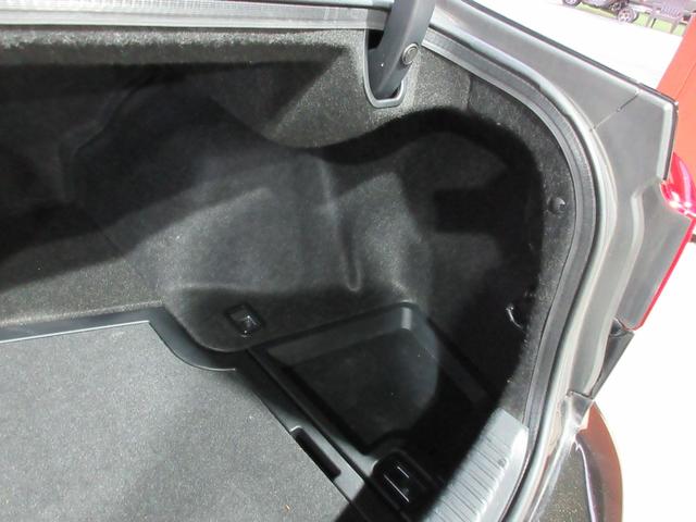 ＩＳ ＩＳ３５０　／サンルーフ／Ｖ６／３５００ｃｃ／冷暖黒革パワーシート／ＨＩＤオートライト／ＬＥＤフォグ／ＨＤＤナビ／後カメ／ＤＶＤ再／ＣＤ録／フルセグ／ＢＴ接続接続／クルコン／ＥＴＣ／スマキ／電動テレスコ／記録簿／（65枚目）