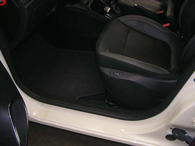 キャプチャー プレミアム 6ヶ月保証/黒レザ-シ-ト/シ-トヒ-タ-/バックカメラ/メモリ-ナビ/TV走行可/Bluetooth/純17AW/2023年タイヤ/ミュ-ジックサ-バ/DVD再生/HID/クルコン/1200/ターボ(36枚目)