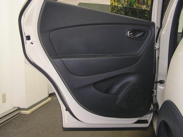 キャプチャー プレミアム 6ヶ月保証/黒レザ-シ-ト/シ-トヒ-タ-/バックカメラ/メモリ-ナビ/TV走行可/Bluetooth/純17AW/2023年タイヤ/ミュ-ジックサ-バ/DVD再生/HID/クルコン/1200/ターボ(54枚目)