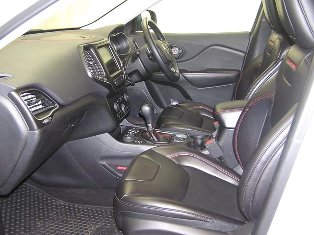 CHRYSLER JEEP JEEP CHEROKEE TRAILHAWK